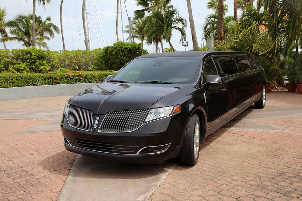 LINCOLN MKT LIMO Aruba - vacaystore.com