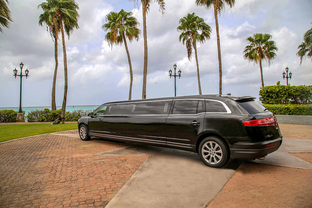 LINCOLN MKT LIMO Aruba - vacaystore.com