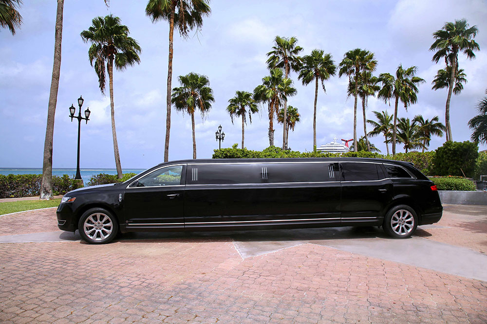 LINCOLN MKT LIMO Aruba - vacaystore.com